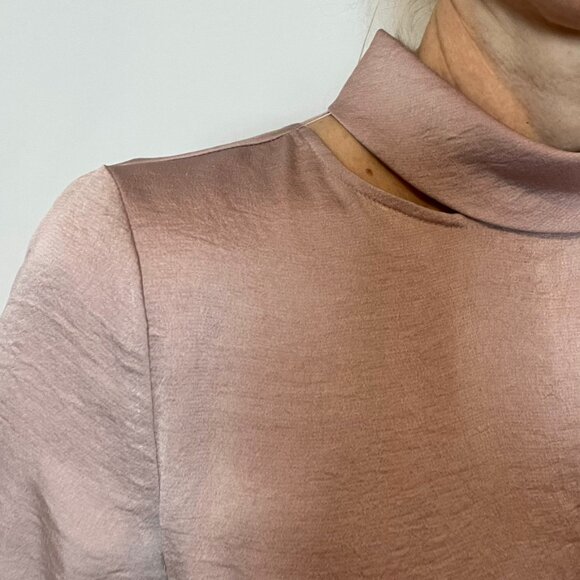 Shirt/blouse, size S, soft lilac color. - Picture 3 of 7